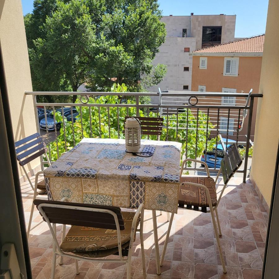 Apartmani Mia Sorajic Petrovac 外观 照片