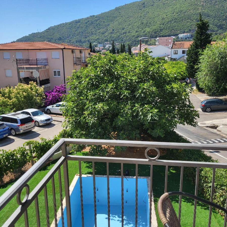 Apartmani Mia Sorajic Petrovac 外观 照片