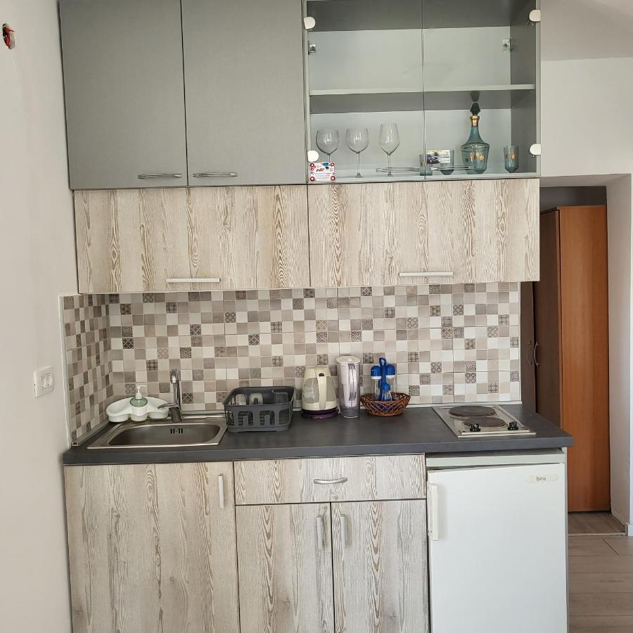 Apartmani Mia Sorajic Petrovac 外观 照片