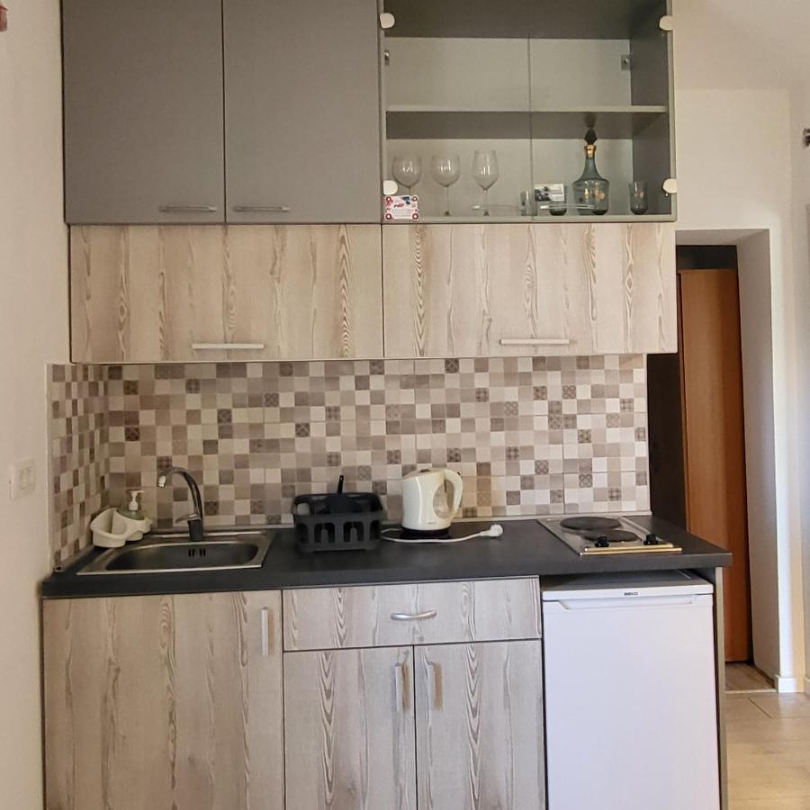 Apartmani Mia Sorajic Petrovac 外观 照片