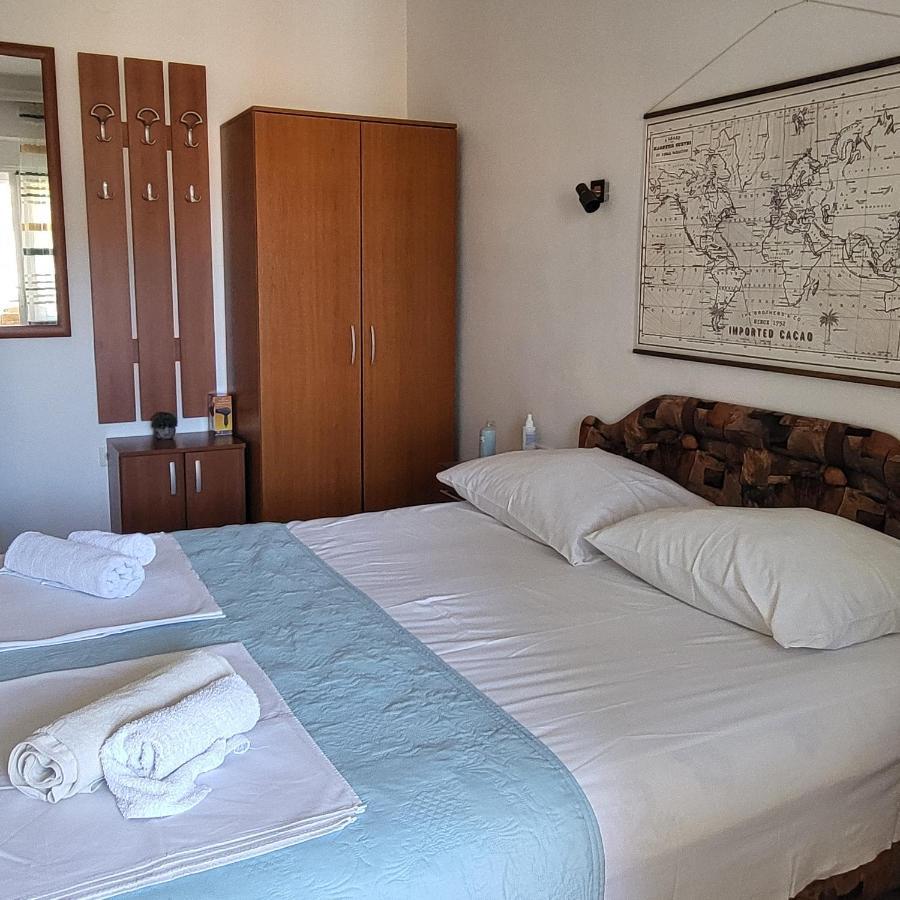 Apartmani Mia Sorajic Petrovac 外观 照片