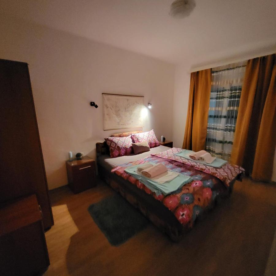 Apartmani Mia Sorajic Petrovac 外观 照片