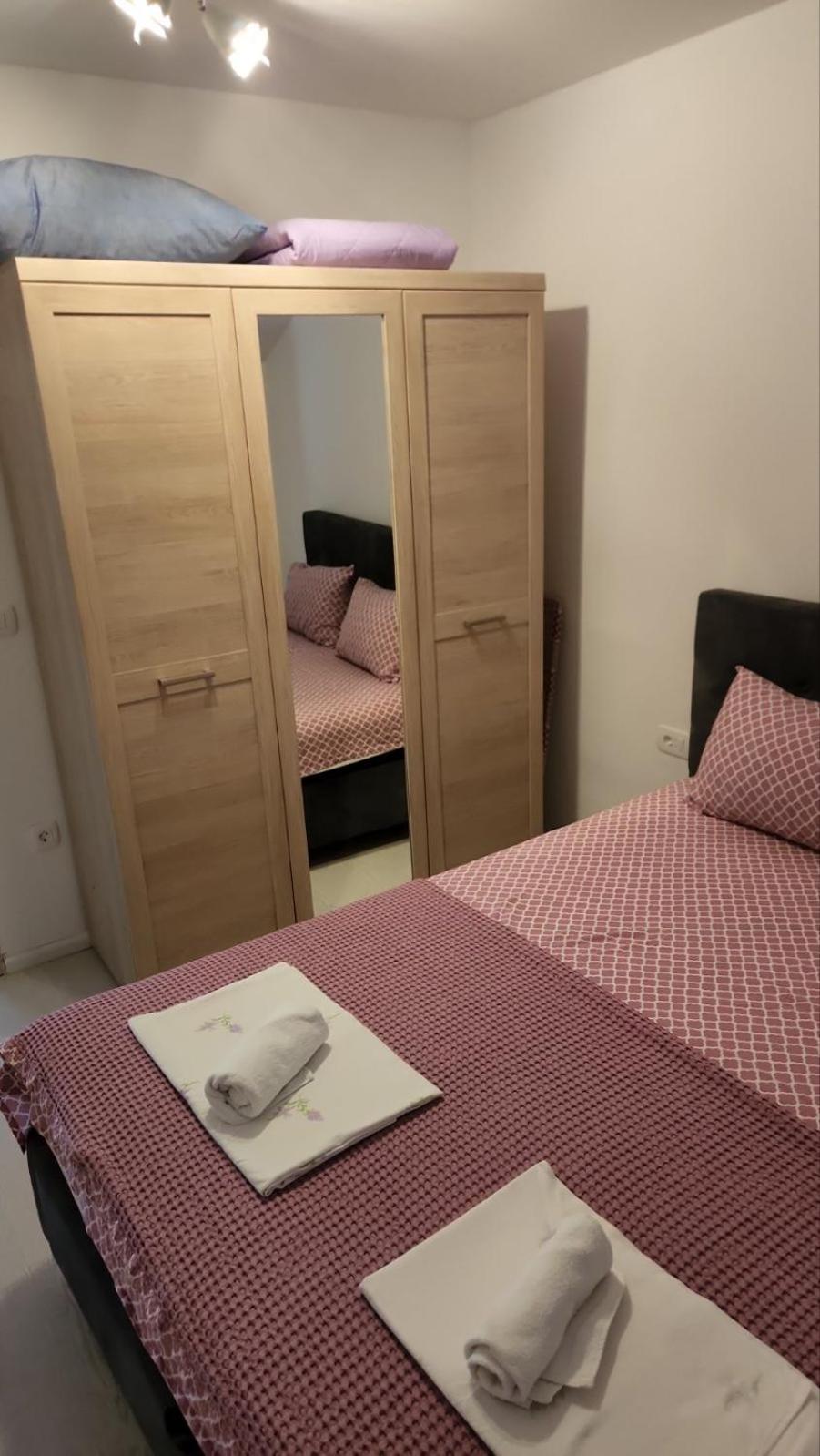 Apartmani Mia Sorajic Petrovac 客房 照片
